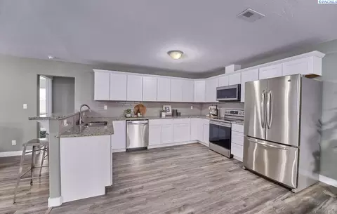1905 Road 68, Pasco, WA 99301 photo 5