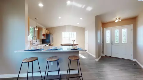 1530 SW Capri Ct, Pullman, WA 99163 photo 3