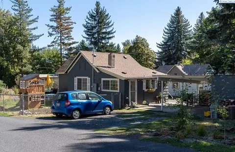 205 SW Elm St, Pullman, WA 99163 photo 2