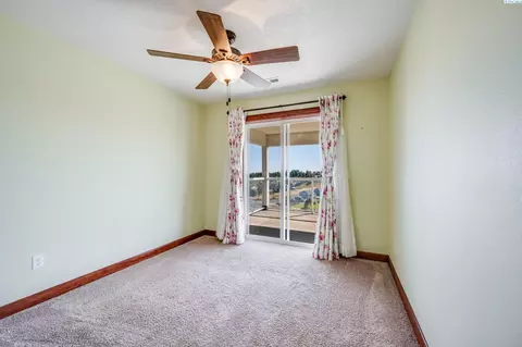 830 SW Windy Point Ct, Pullman, WA 99163 photo 22