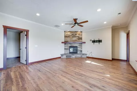 830 SW Windy Point Ct, Pullman, WA 99163 photo 13
