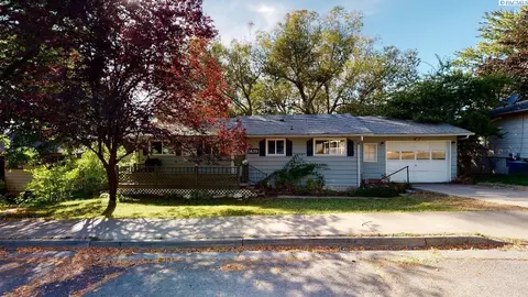 1435 NW Douglas Dr, Pullman, WA 99163 photo 1