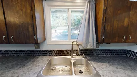 1435 NW Douglas Dr, Pullman, WA 99163 photo 5