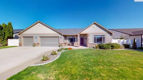 4711 Laredo Dr, Pasco, WA 99301 photo 1