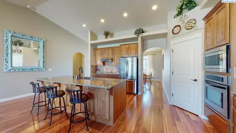 4711 Laredo Dr, Pasco, WA 99301 photo 8