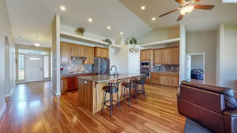 4711 Laredo Dr, Pasco, WA 99301 photo 5