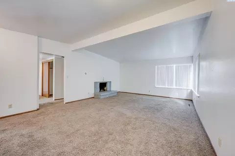 1310 NE Hillside Dr, Pullman, WA 99163 photo 6