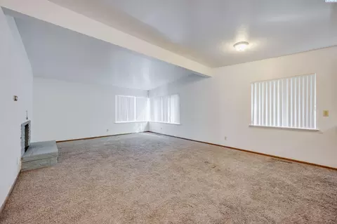 1310 NE Hillside Dr, Pullman, WA 99163 photo 4