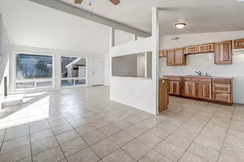 932 W Jan St, Pasco, WA 99301 photo 4