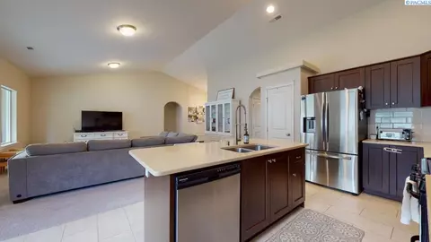 5002 Tradition Dr, Pasco, WA 99301 photo 8