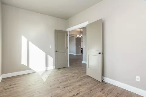 5907 W Ruby St, Pasco, WA 99301 photo 4
