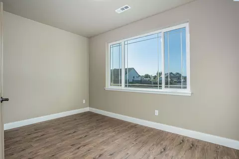 5907 W Ruby St, Pasco, WA 99301 photo 3