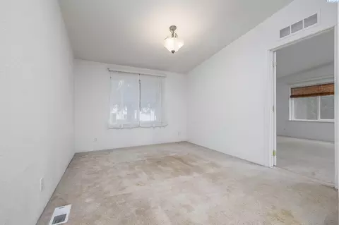 8620 Maple Dr, Pasco, WA 99301 photo 24
