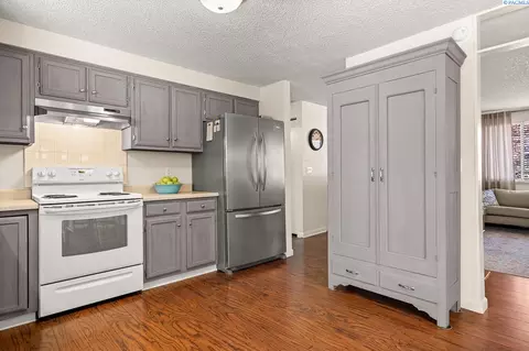 6204 W Richardson Rd, Pasco, WA 99301 photo 8