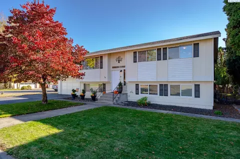 6204 W Richardson Rd, Pasco, WA 99301 photo 1