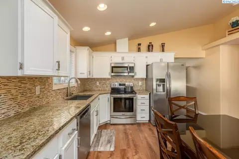 9311 Percheron Dr, Pasco, WA 99301 photo 8