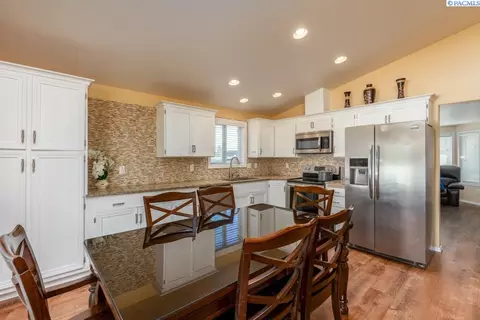 9311 Percheron Dr, Pasco, WA 99301 photo 7