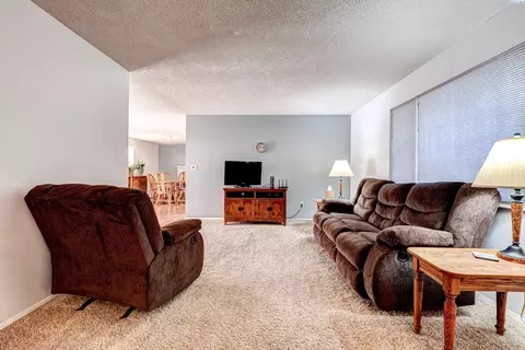 5410 W Richardson Rd, Pasco, WA 99301 photo 2