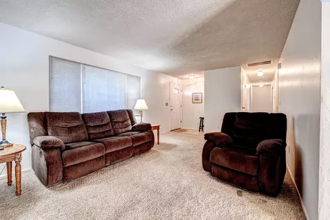 5410 W Richardson Rd, Pasco, WA 99301 photo 3