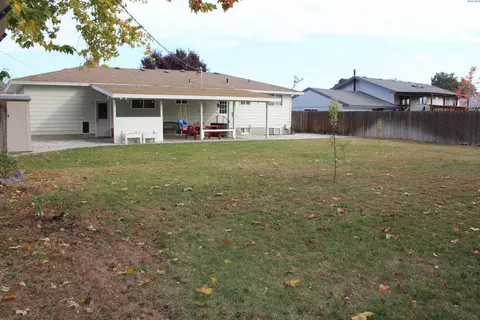 3702 W Opal Pl, Pasco, WA 99301 photo 3