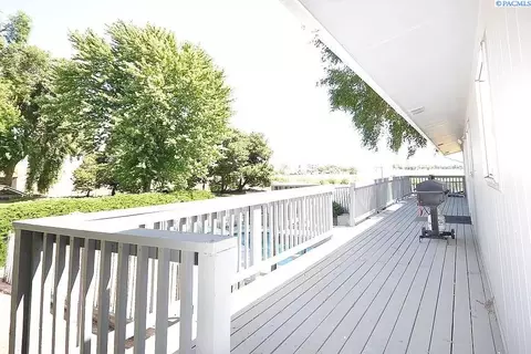 4516 Crescent Rd, Pasco, WA 99301 photo 12