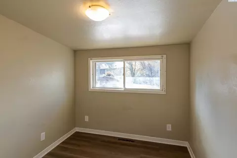 344 NW Webb, Pullman, WA 99163 photo 17