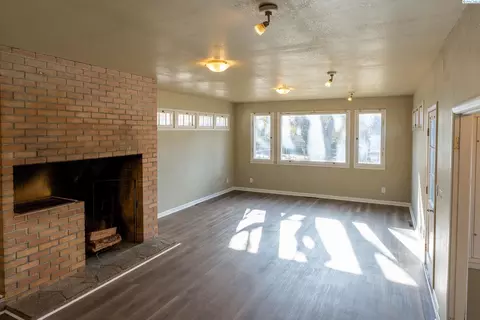 344 NW Webb, Pullman, WA 99163 photo 7