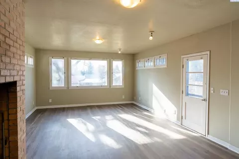 344 NW Webb, Pullman, WA 99163 photo 5