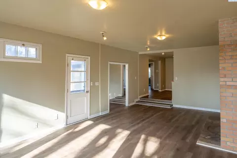 344 NW Webb, Pullman, WA 99163 photo 6
