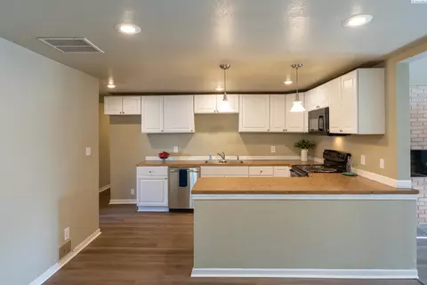 344 NW Webb, Pullman, WA 99163 photo 13