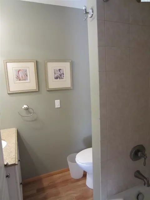 215 SE Dilke St, Pullman, WA 99163 photo 5