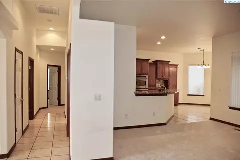 3907 Tusayan Dr, Pasco, WA 99301 photo 8