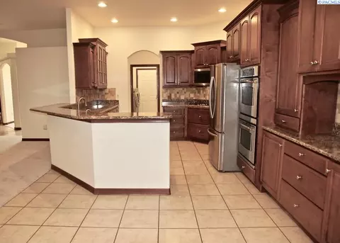3907 Tusayan Dr, Pasco, WA 99301 photo 12