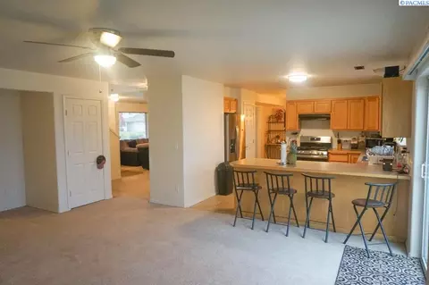 1204 N Beech Ave, Pasco, WA 99301 photo 6