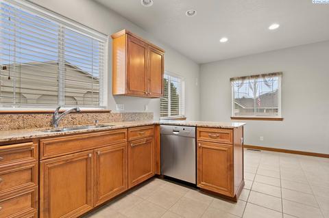3306 Syrah Dr, Pasco, WA 99301 photo 9