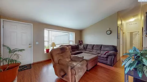540 Edison St, Connell, WA 99326 photo 3