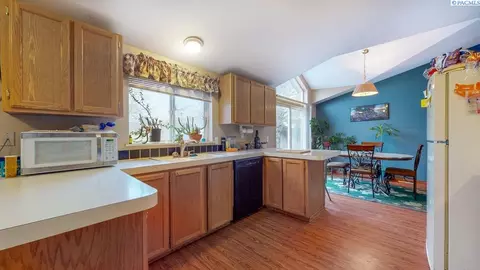 540 Edison St, Connell, WA 99326 photo 6