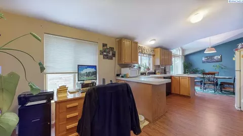 540 Edison St, Connell, WA 99326 photo 5