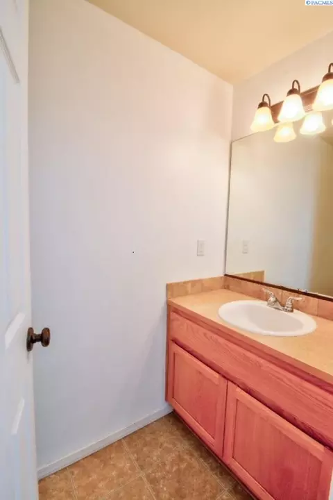 5417 Johnson Dr, Pasco, WA 99301 photo 8