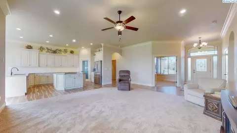 2109 Amy Loop, Pasco, WA 99301 photo 7