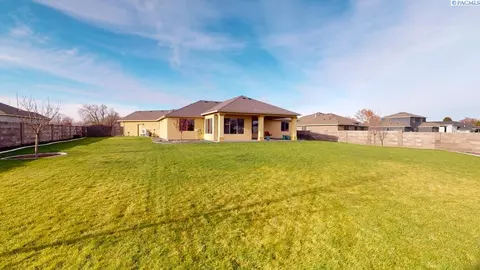 2109 Amy Loop, Pasco, WA 99301 photo 3