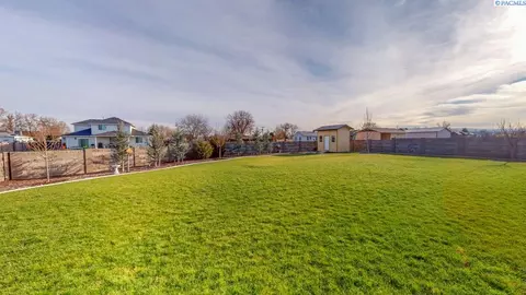 2109 Amy Loop, Pasco, WA 99301 photo 5