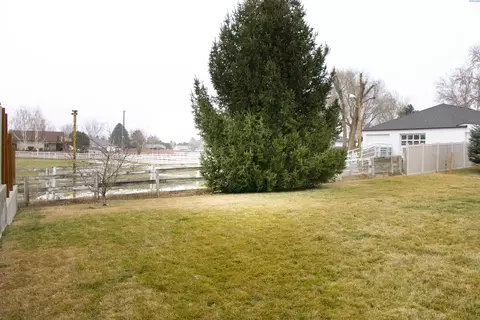 909 Christopher Ln, Pasco, WA 99301 photo 16