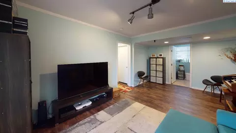 1965 NW Arcadia Dr, Pullman, WA 99163 photo 2