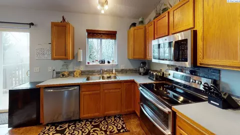 1965 NW Arcadia Dr, Pullman, WA 99163 photo 6