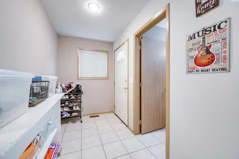 235 NW Clay Ct, Pullman, WA 99163 photo 17