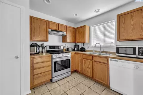 2706 E Helena St, Pasco, WA 99301 photo 17