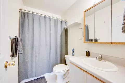 1645 NE Merman Dr #D204, Pullman, WA 99163 photo 9