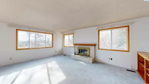 1610 NW Turner Dr, Pullman, WA 99163 photo 3