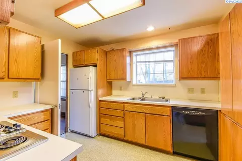 955 NE B St, Pullman, WA 99163 photo 10